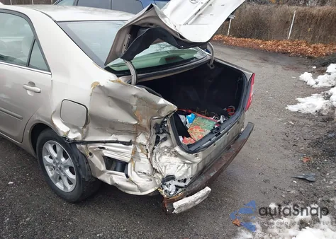 2004 Toyota Camry Le from USA, damaged, VIN 4T1BE32K44U851058